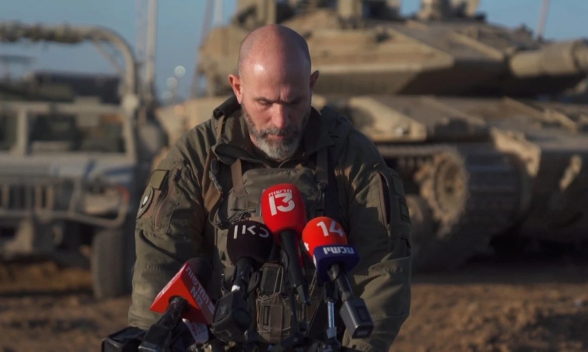 בדמוקרטיות אחרות, אמירה כמו של תא"ל גולדפוס הייתה מסתיימת בהדחתו