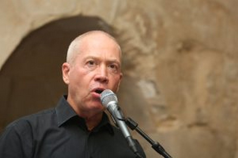 שר הביטחון לא משחק משחק צוות