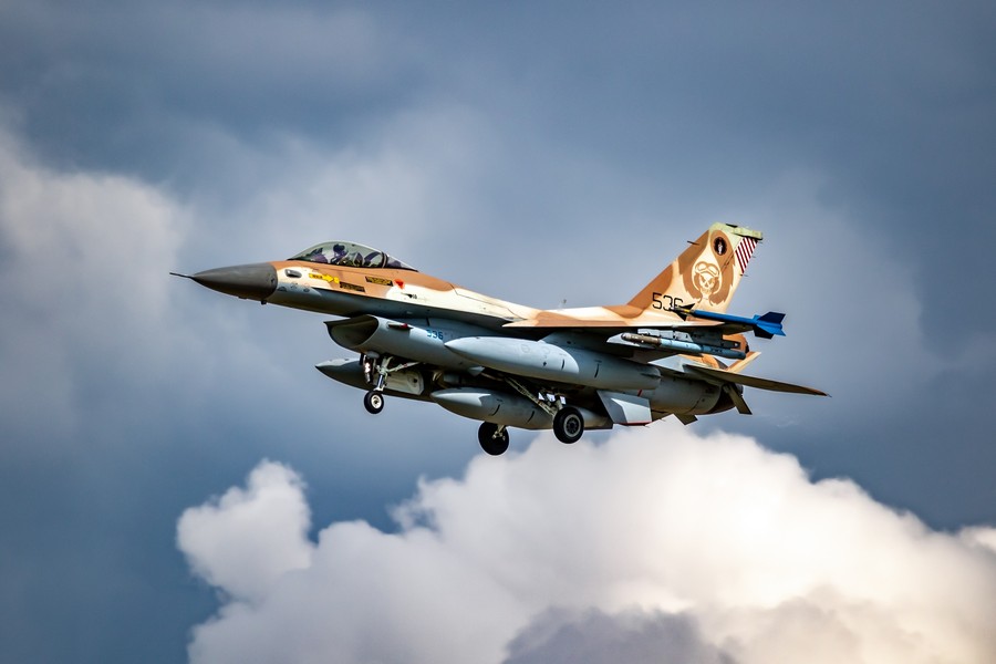 מפקחים מלמעלה credit: VanderWolf Images / Shutterstock