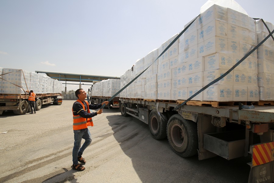 As Israel faces blame for the hunger crisis in Gaza, UN's own data shows most of its aid is looted shutterstock - Anas-Mohammed