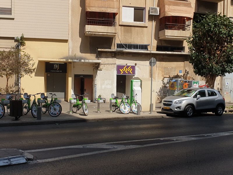 גלי צה"ל – הסוף? shutterstock - Roman Yanushevsky