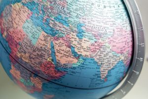 עתיד היוזמות לחיבוריות בין-אזורית: IMEC ומעבר לה - הזווית האירופית shutterstock - Caroline Ruda