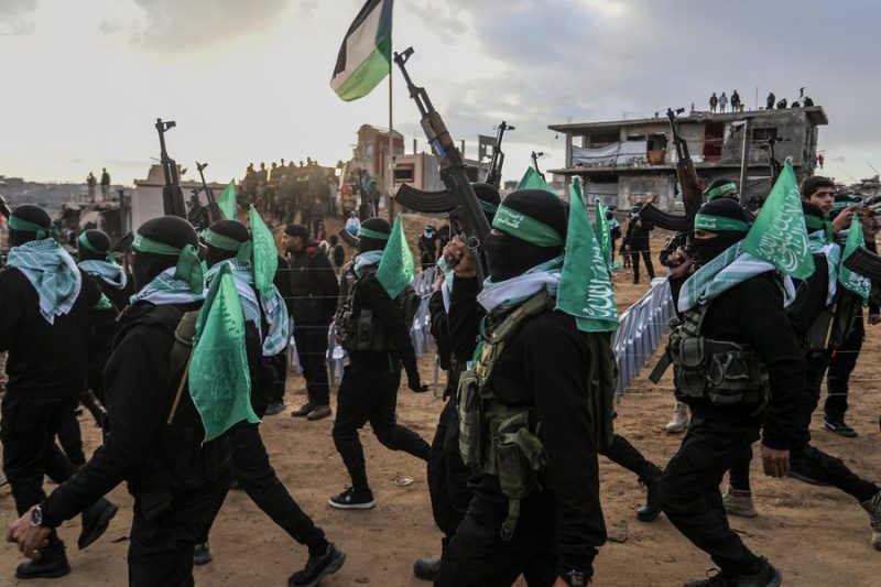 בזמן שהמערב מפנטז על שלום – חמאס נערך לסבב הבא shutterstock - Anas-Mohammed