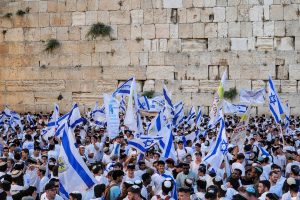 ישראל במלחמה כפולה: על קיומה ועל זהותה shutterstock - Teo K