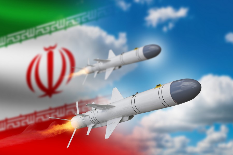 אלו 4 התרחישים האפשריים לפעולה איראנית – ואיפה ישראל בתמונה shutterstock - FOTOGRIN