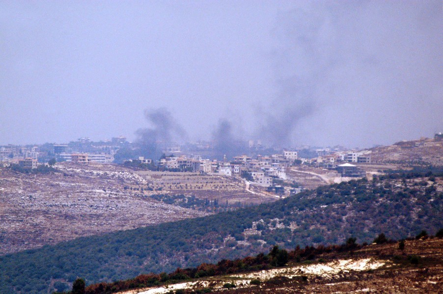 "אם לא תהיה ברירה נצטרך לפגוע בתשתיות של לבנון עצמה" shutterstock - ChameleonsEye