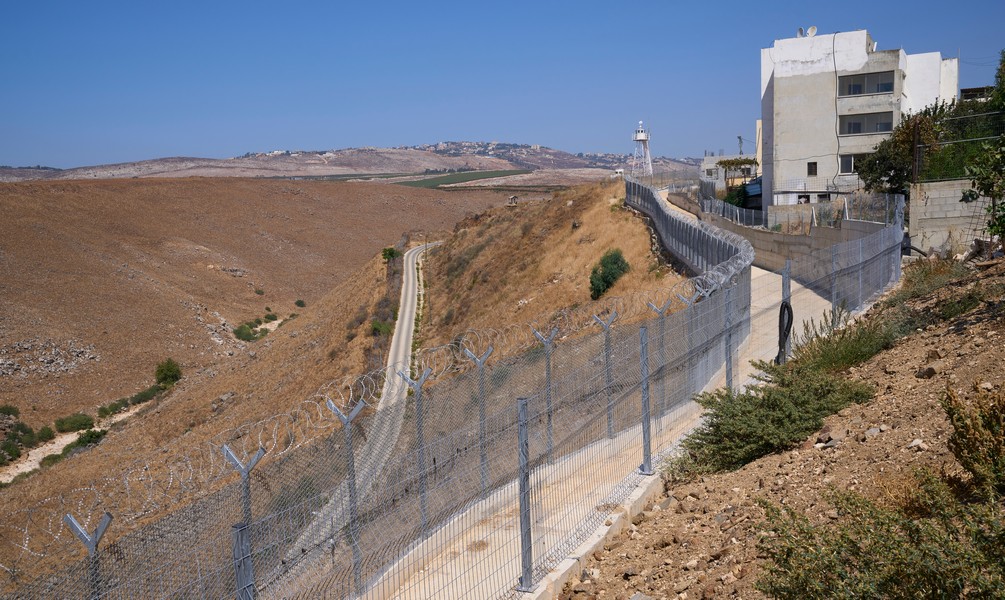 From “Good Fence” to Buffer Zone: Israel’s Shift in Southern Lebanon shutterstock - A.Pushkin