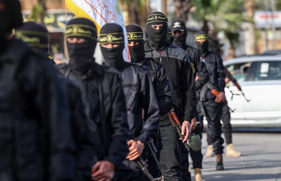 המחתרת החדשה של חמאס: המפקדים הזוטרים שהפכו לאנשים הכי חזקים בעזה shutterstock - Anas-Mohammed