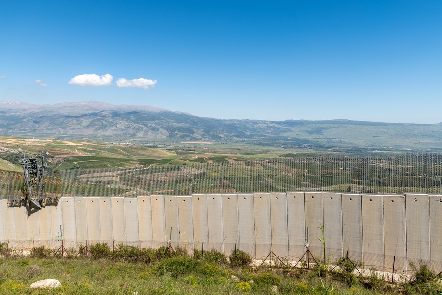 ‘As long as there’s a danger, Israel must keep security zones’ shutterstock - paul saad