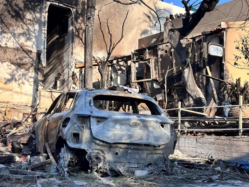 Amid ceasefire, Israeli forces ramp up destruction of homes in southern Lebanon shutterstock - ervin herman
