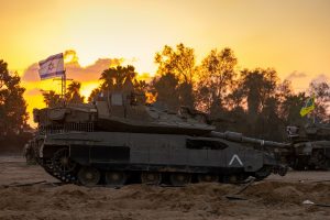 1000 ימים למלחמה: אסור למצמץ בעניין פירוק חמאס, ישראל חייבת לסיים את העבודה בזירה שממנה הכל התחיל shutterstock - Adam-Katz