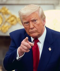 האיום החדש של טראמפ? היזהרו, נשאיר אתכם לבד מול ישראל shutterstock - noamgalai