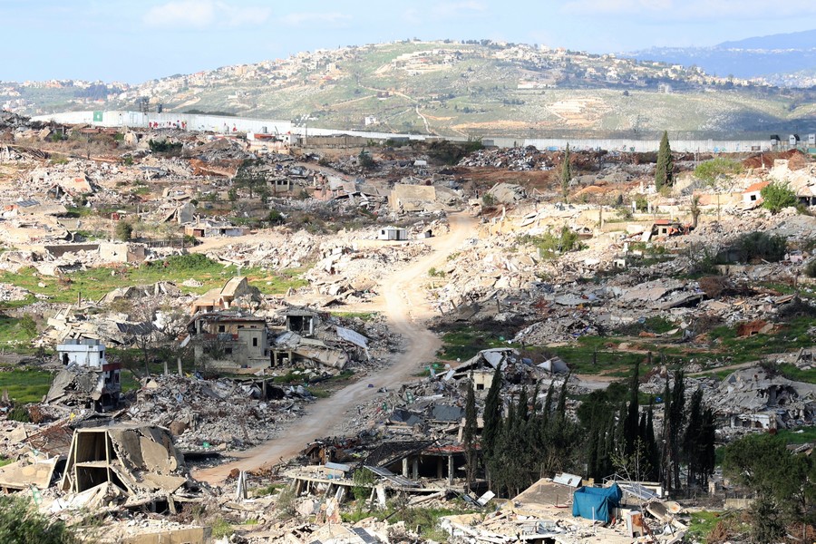 Radical Settlers Deepen Rift as Katz Orders Plan To Shift West Bank Enforcement to Israel Police shutterstock - ramiz dallah