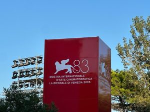 הסרט נז״א – מניפולציה בשמונה רמות