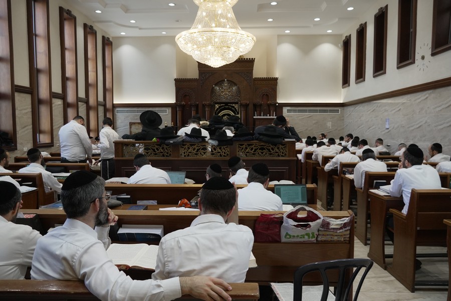 Haredi Military Draft Dispute Looms Over Israel’s Elections shutterstock - Michael Gallin 1